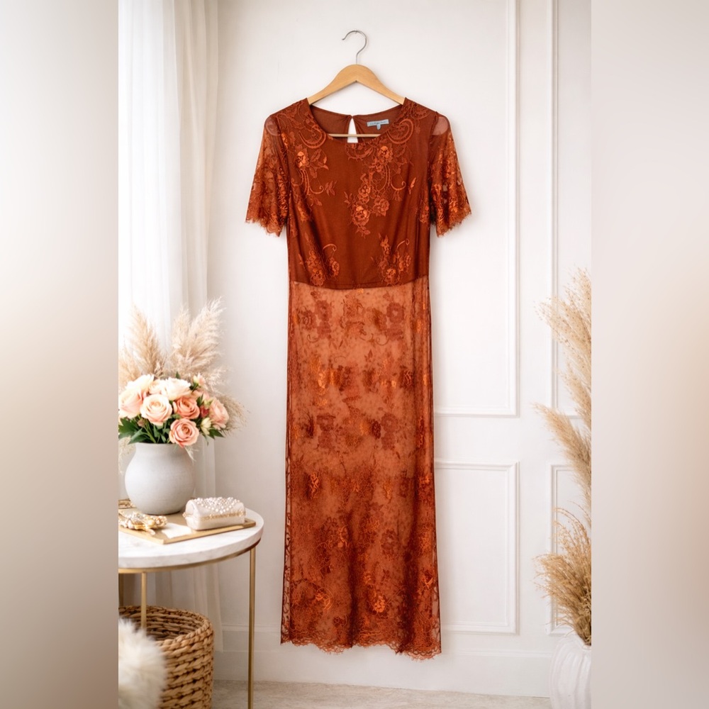 Charlotte Russe Floral Lace Crop Top (Burnt Orange) 🍂